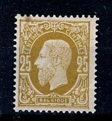 Lion couché et Léopold II profil gauche - 32 xx  -4 point rouille côte 800€